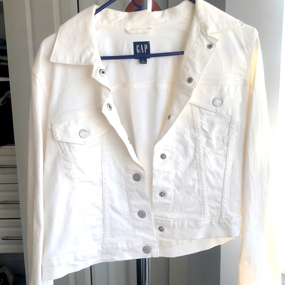 White Denim Jacket by GAP, size M, new, never worn. - Picture 1 of 4
